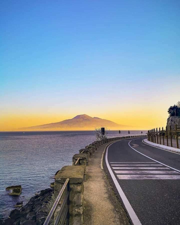 Vient' E Mar Suite Castellammare di Stabia Exterior foto